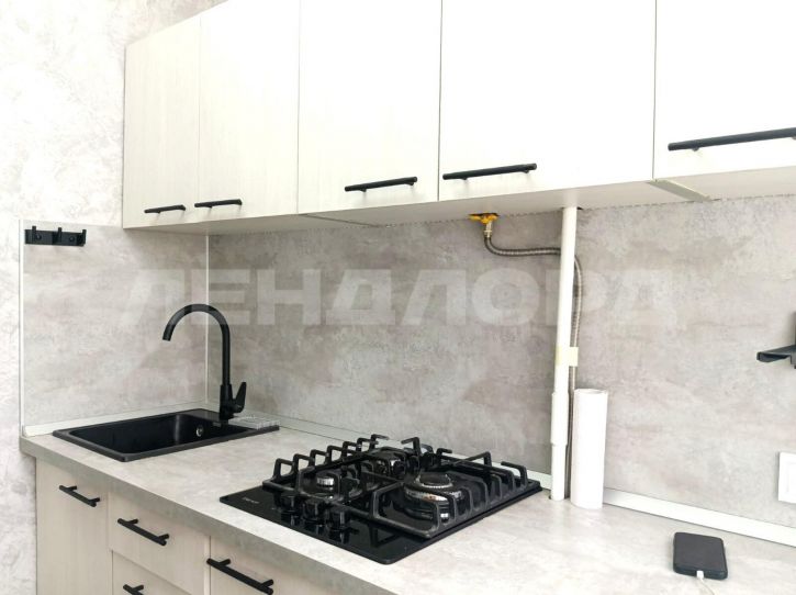 1-комн квартира улица Жмайлова, 21/2