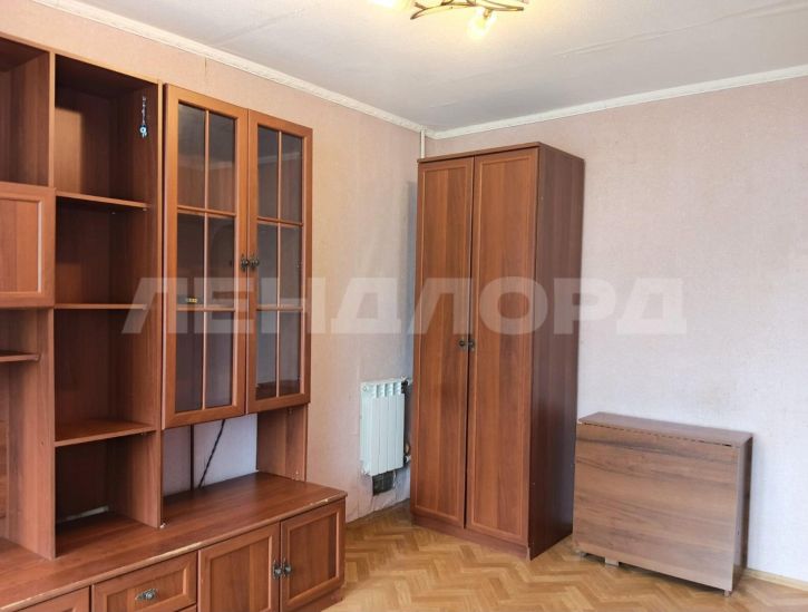 1-комн квартира улица Жмайлова, 21/2