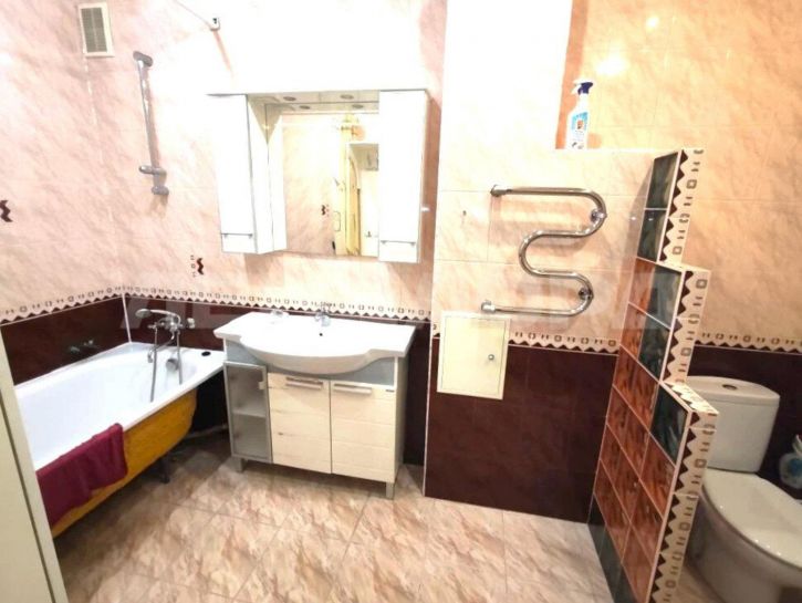 2-комн квартира Искусственная улица, 2А