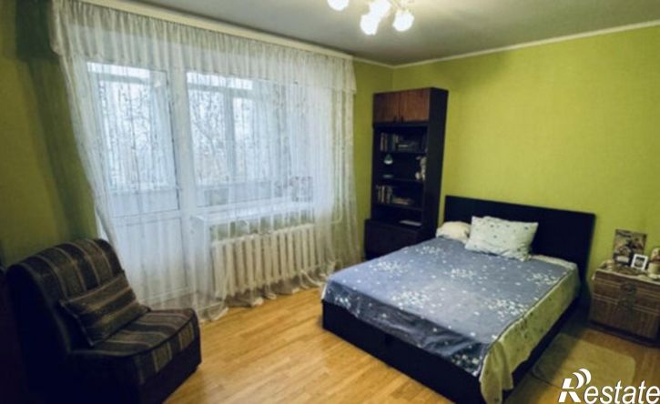 2-комн квартира пр-кт 40-летия Победы, 308,  д. 308