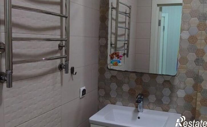 3-комн квартира ул 35-я линия, 89/32,  д. 89/32