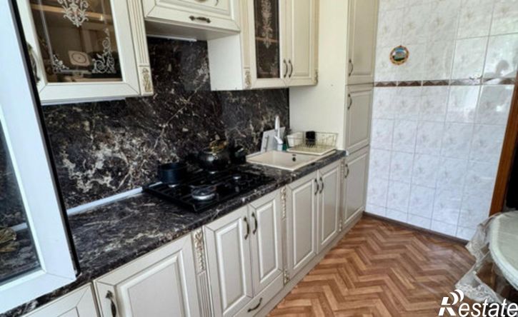 2-комн квартира пр-кт 40-летия Победы, 73/11,  д. 73/11