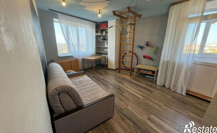 3-комн квартира ул Крупской, 84,  д. 84