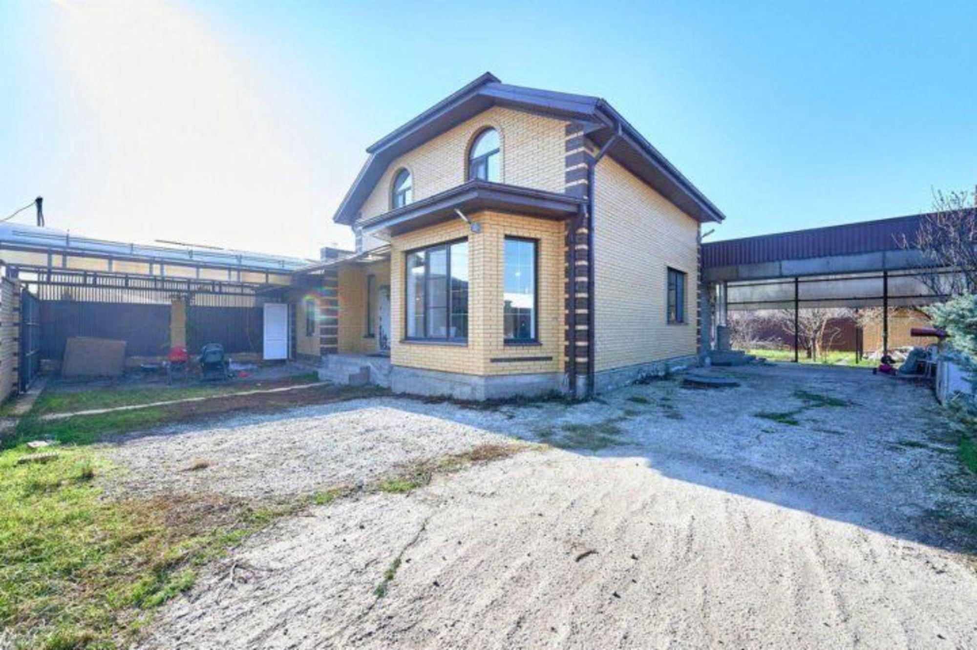 Купить дачу, дом, коттедж за 10 500 000 рублей на Петренко ул