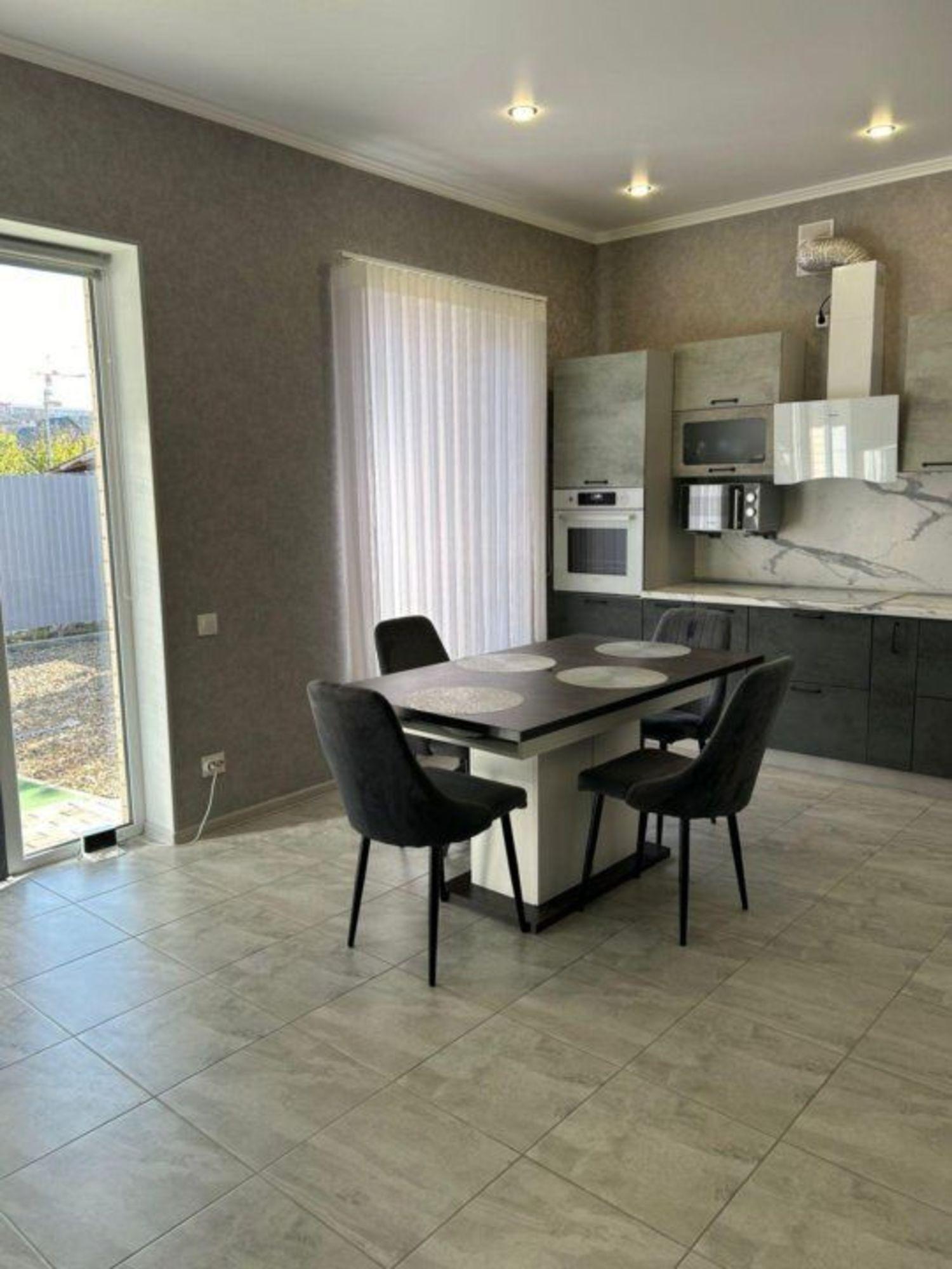 Купить дачу, дом, коттедж за 13 500 000 рублей на Особенная ул