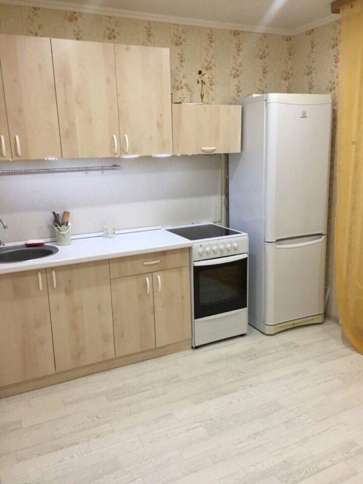 1-комн квартира Дмитрия Петрова ул, 12