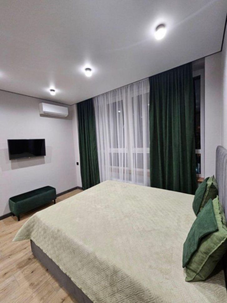 Студия Ворошиловский пр-кт, 82