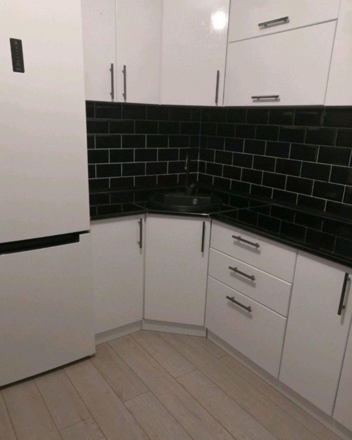 1-комн квартира Дмитрия Петрова ул, 8