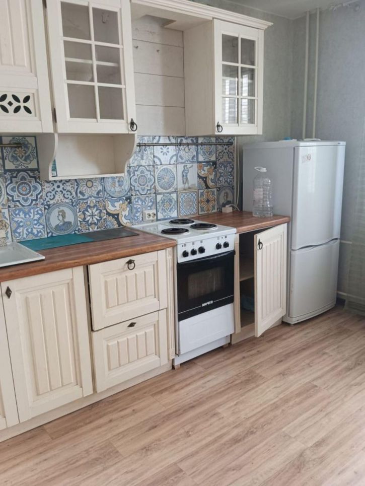 1-комн квартира Петренко ул, 12