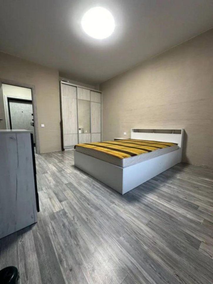 2-комн квартира Сарьяна ул, 35