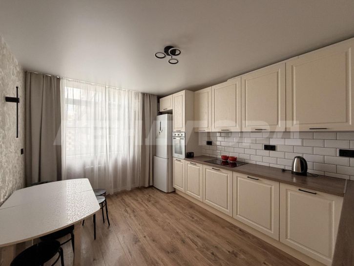 2-комн квартира улица Оганова, 20с2