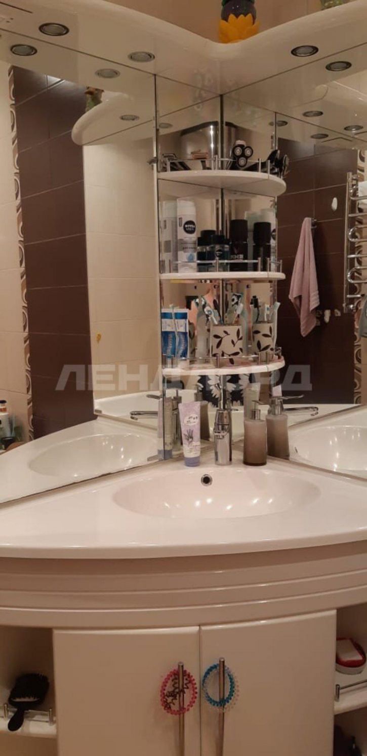 3-комн квартира проспект Королёва, 25Г