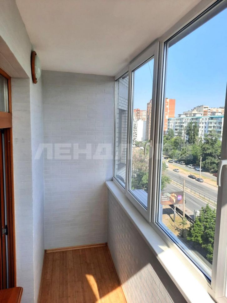 3-комн квартира улица 339-й Стрелковой Дивизии, 12Д