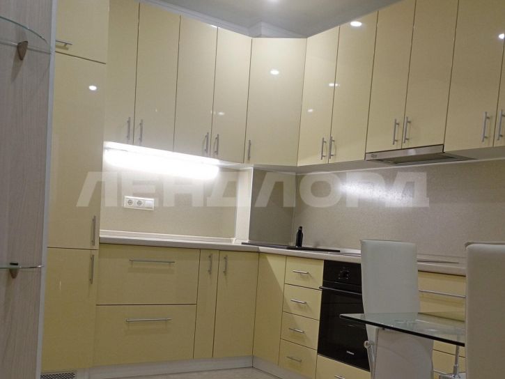 1-комн квартира проспект Космонавтов, 35/20Б