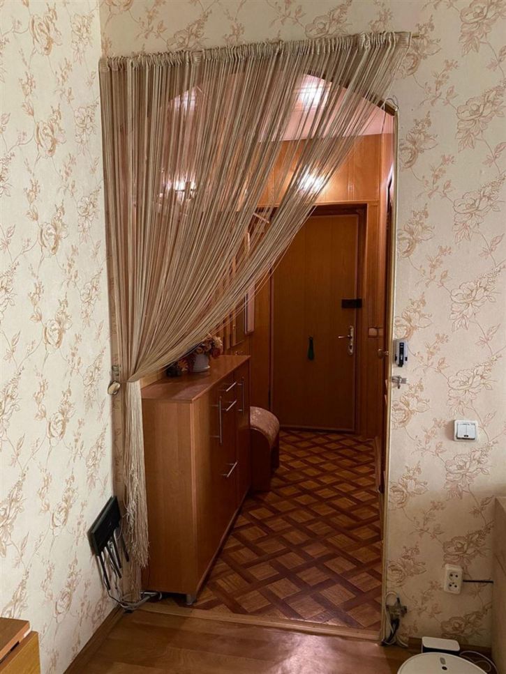 3-комн квартира ул Новаторов, д. 4