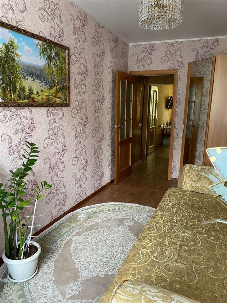 3-комн квартира ул Новаторов, д. 4