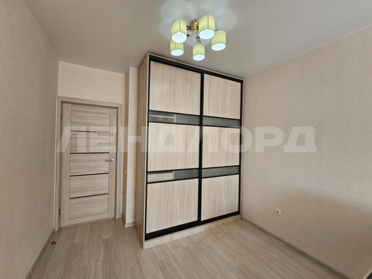 1-комн квартира улица Еляна, 68