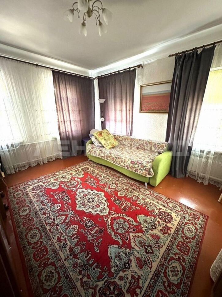 2-комн квартира улица 25-я Линия, 28