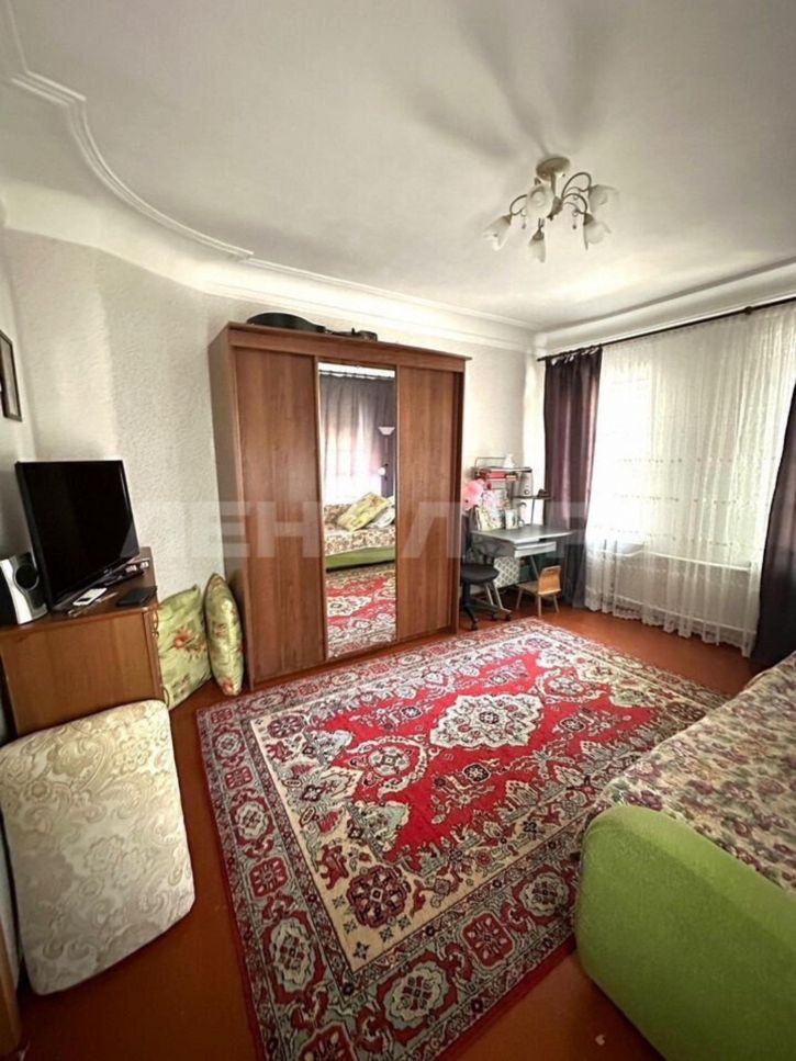 2-комн квартира улица 25-я Линия, 28