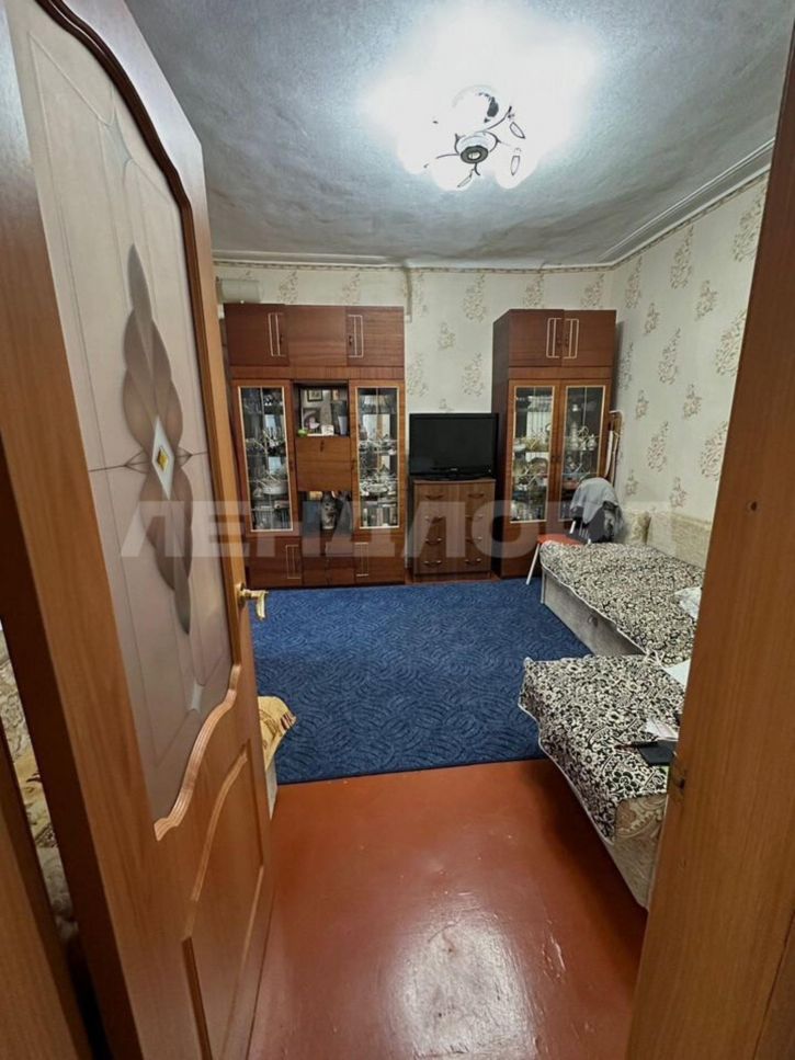 2-комн квартира улица 25-я Линия, 28