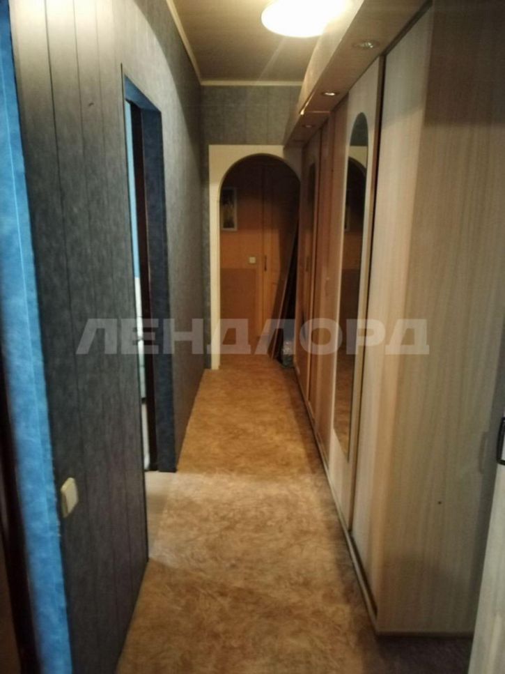 2-комн квартира проспект 40-летия Победы, 93