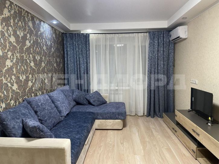2-комн квартира проспект Ленина, 42