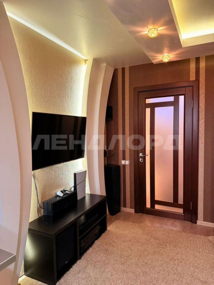 3-комн квартира улица Миронова, 12/4