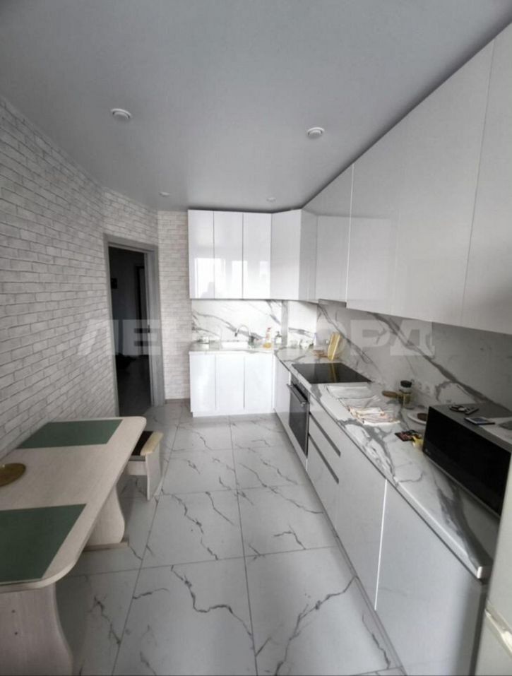 2-комн квартира Горсоветская улица, 57