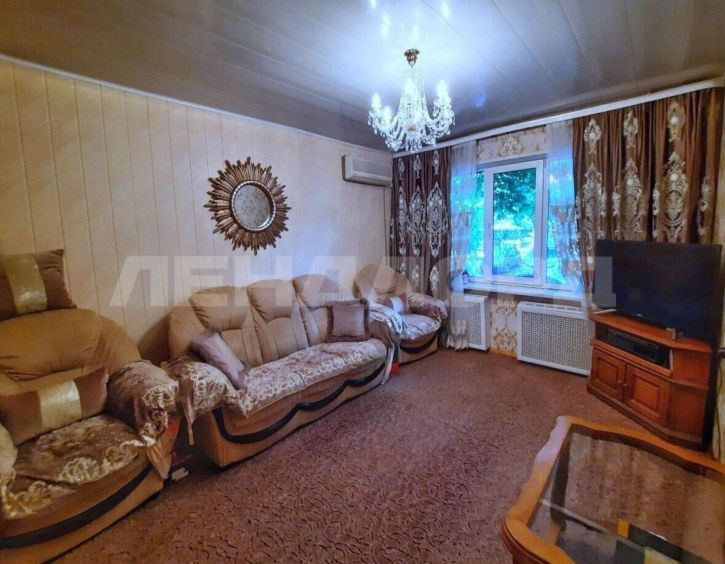 3-комн квартира проспект Королёва, 23