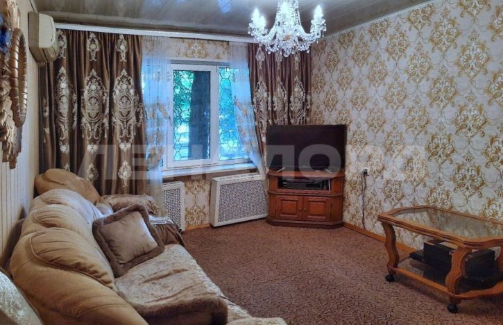 3-комн квартира проспект Королёва, 23