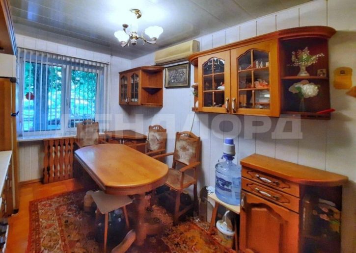 3-комн квартира проспект Королёва, 23