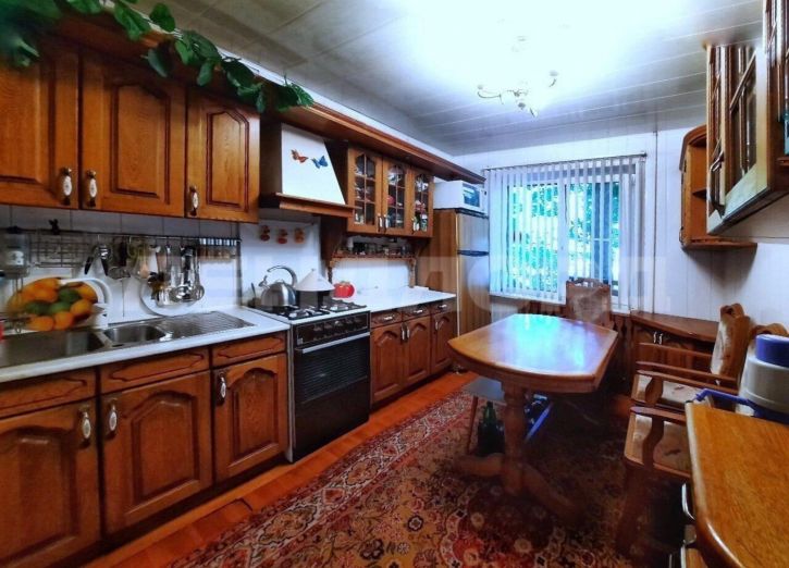 3-комн квартира проспект Королёва, 23