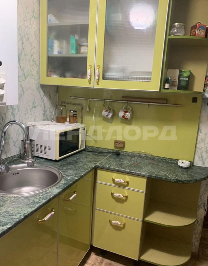 2-комн квартира проспект 40-летия Победы, 65/7