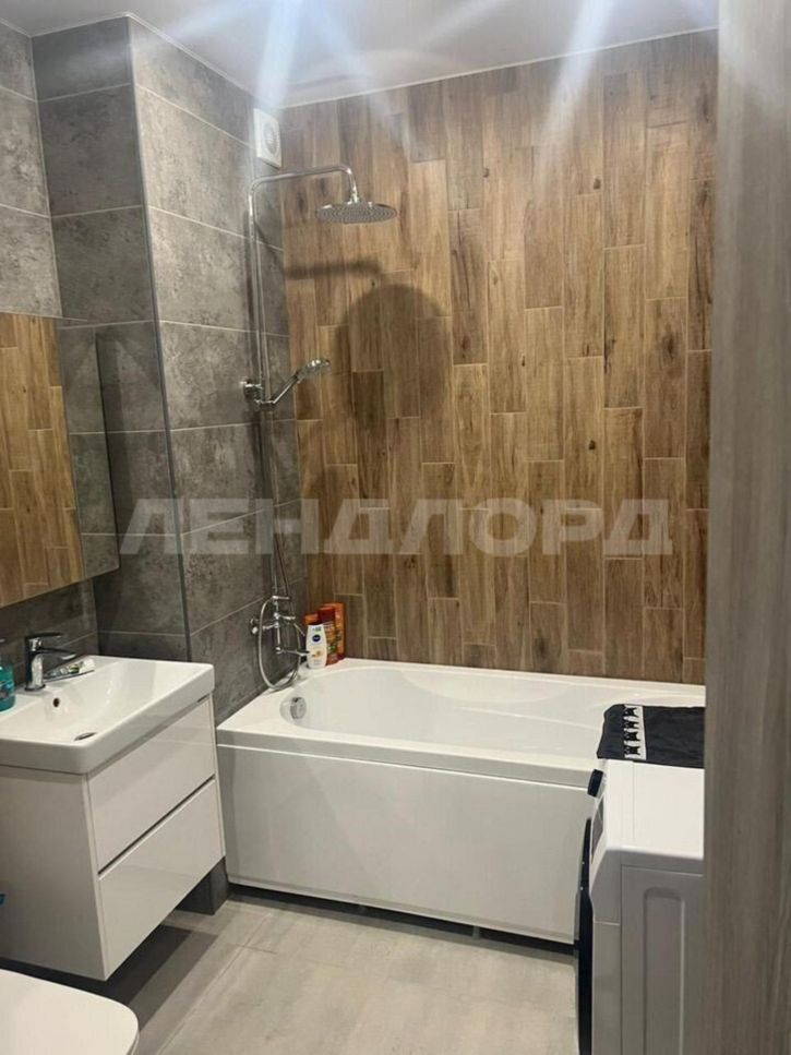 2-комн квартира проспект Соколова, 68/118Вс1