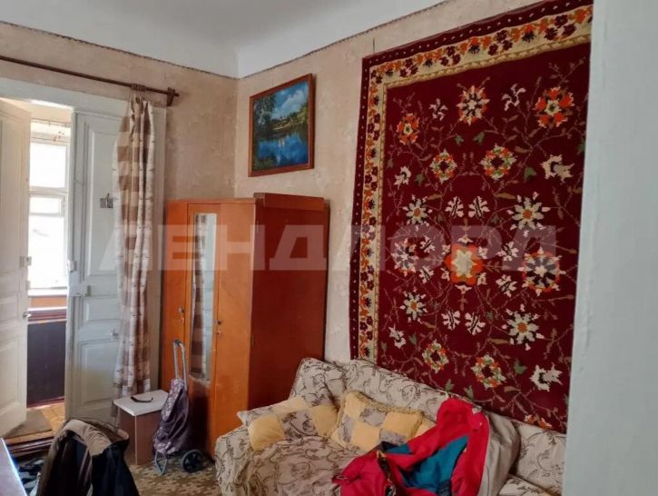 2-комн квартира улица 18-я Линия, 64