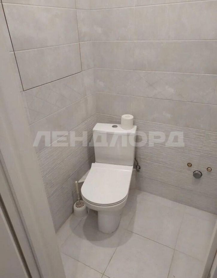 2-комн квартира улица Шаповалова, 1Д