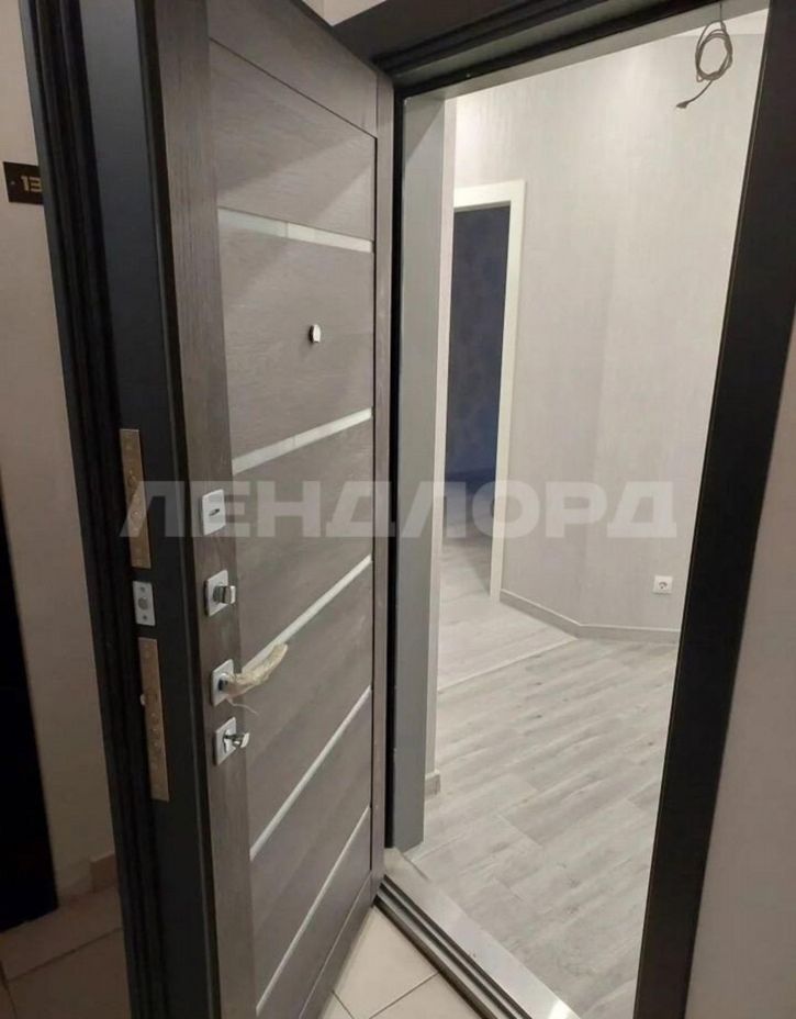 2-комн квартира улица Шаповалова, 1Д