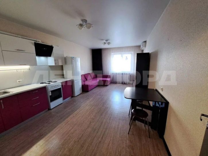 2-комн квартира улица Александра Печерского, 3