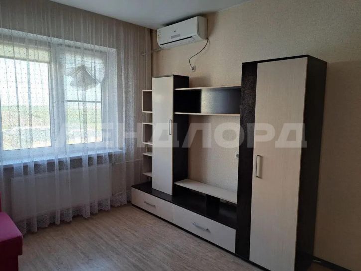 2-комн квартира улица Александра Печерского, 3