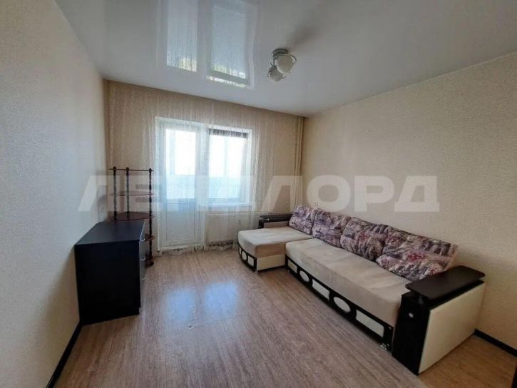 2-комн квартира улица Александра Печерского, 3
