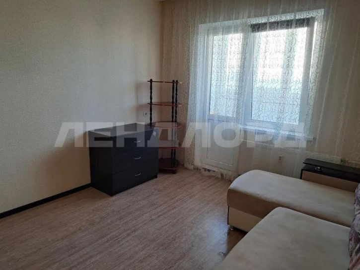 2-комн квартира улица Александра Печерского, 3