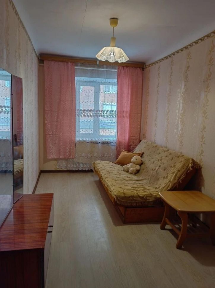 3-комн квартира Сержантова ул., 9А