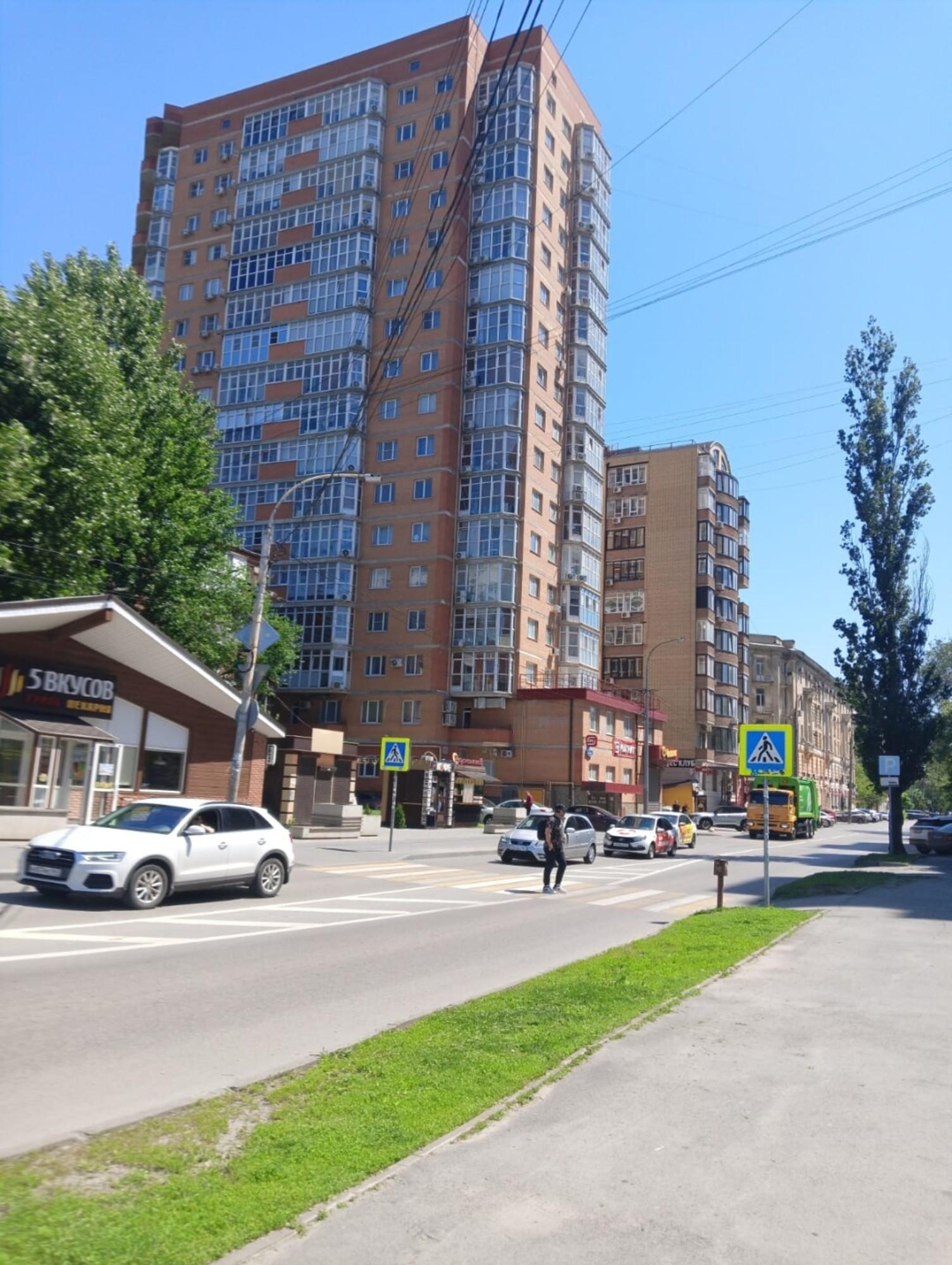 Купить квартиру за 10 400 000 рублей на Селиванова ул., 68
