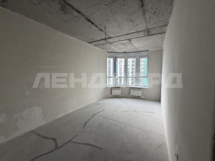 2-комн квартира улица Бориса Слюсаря, 23с1