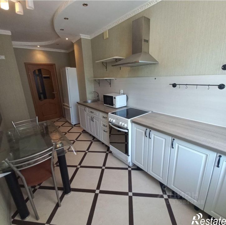 2-комн квартира ул Жмайлова, 4Е,  д. 4Е
