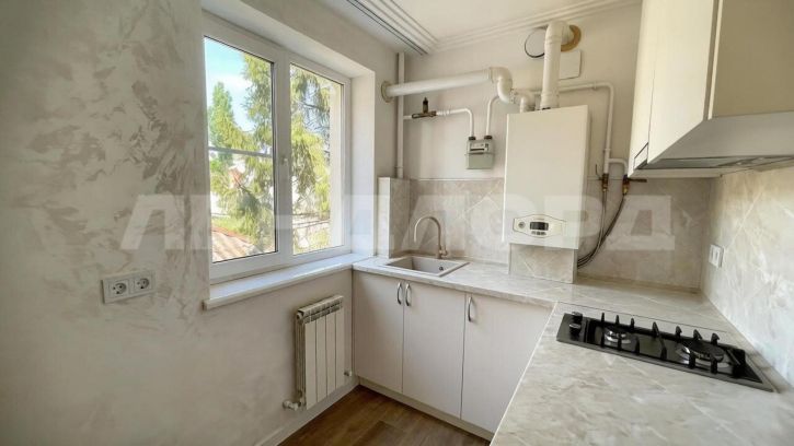 1-комн квартира улица 12-я Линия, 26
