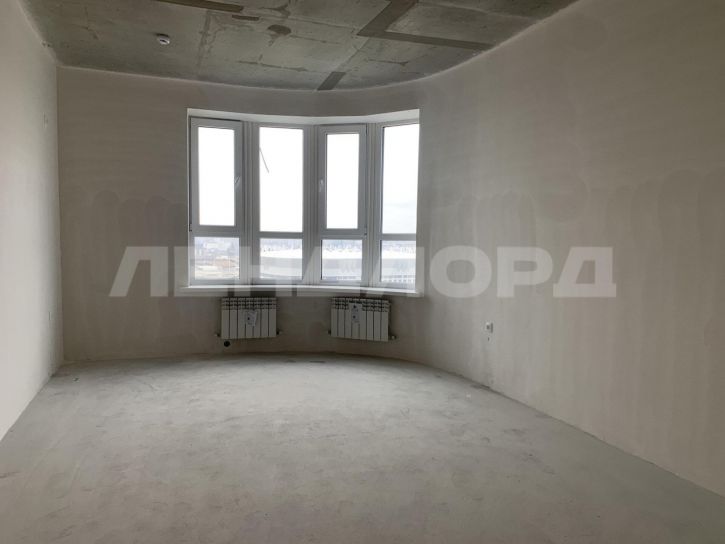 3-комн квартира улица Бориса Слюсаря, 15с1