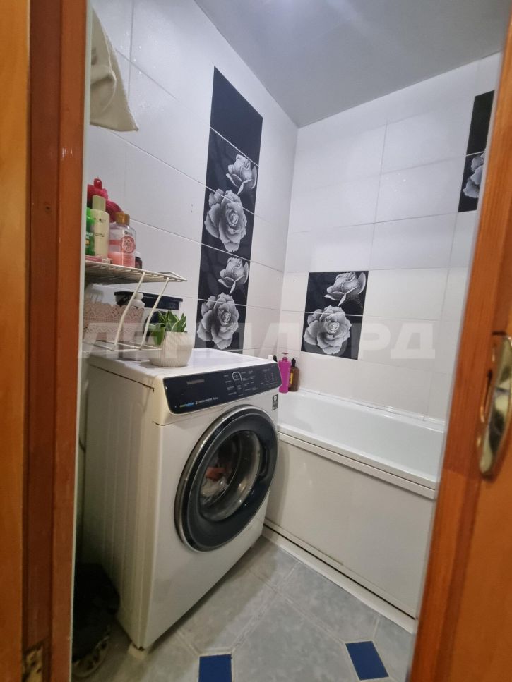 2-комн квартира улица Думенко, 11Б