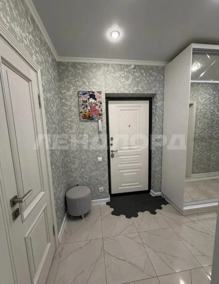 2-комн квартира улица Шеболдаева, 95с1