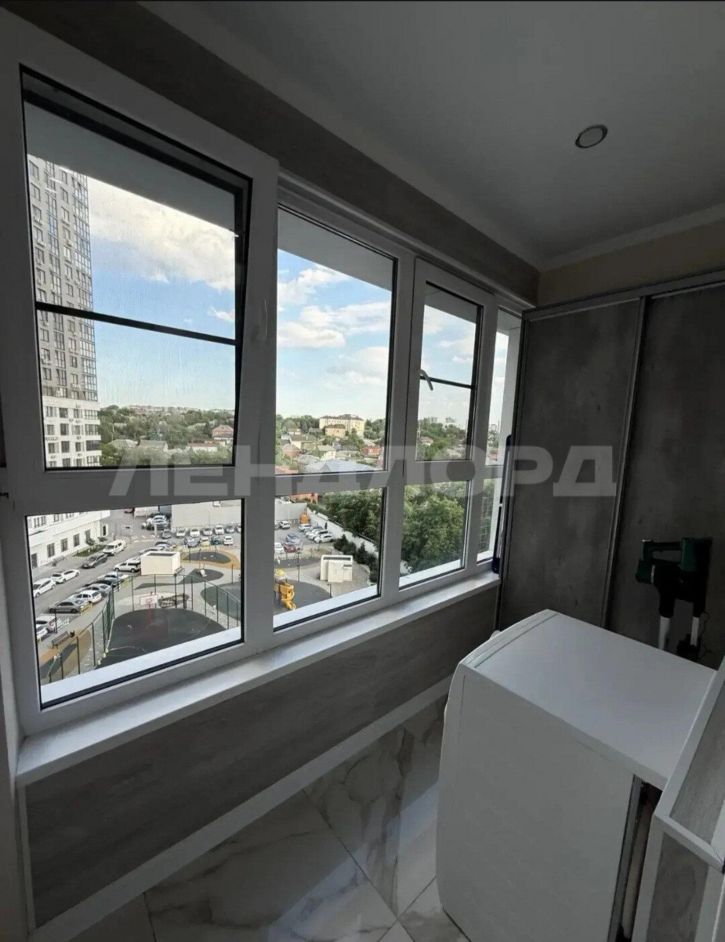 2-комн квартира улица Шеболдаева, 95с1